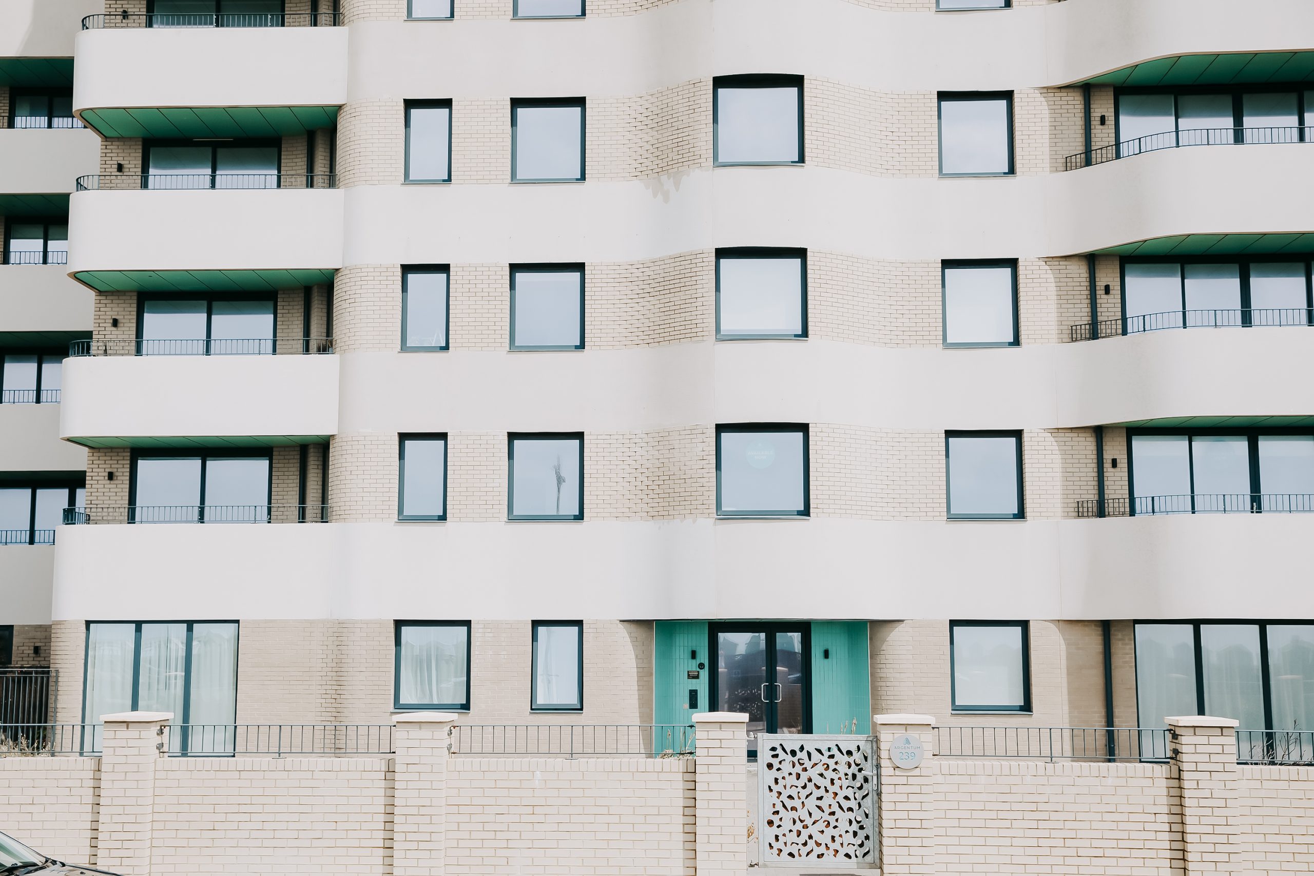 Brighton’s flat and house markets are moving in opposite directions in 2026. Here’s what serious investors need to know about yields, borrowing costs and where the opportunity lies.